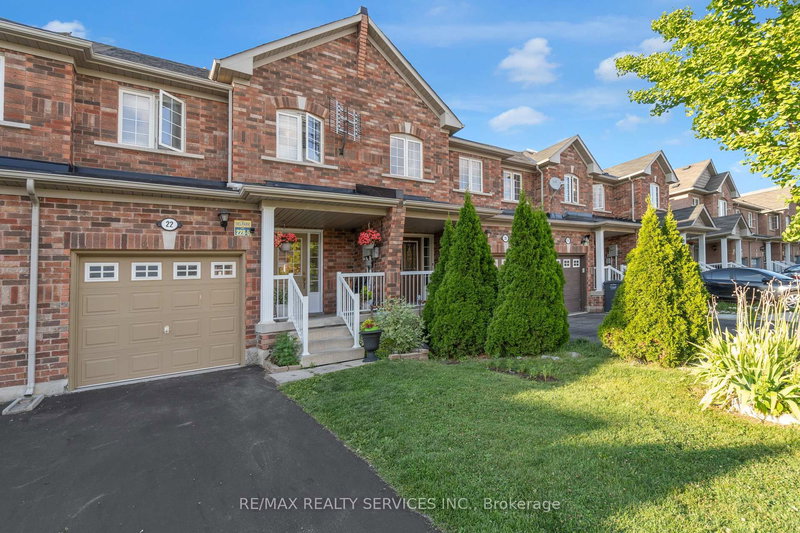 22 Tanasi Rd, Brampton, L6X 0K4 | Image 2