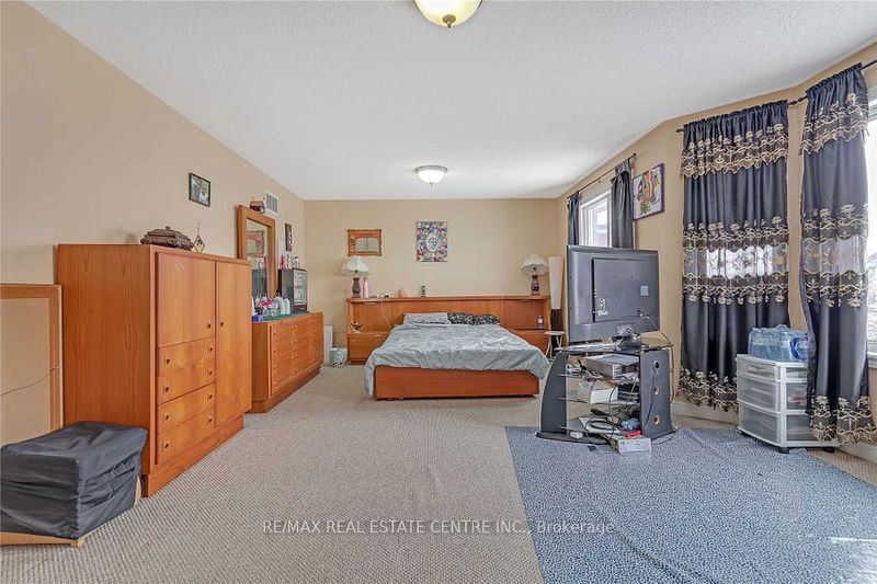 21 Sprucelands Ave  Brampton, L6R 1M5 | Image 22