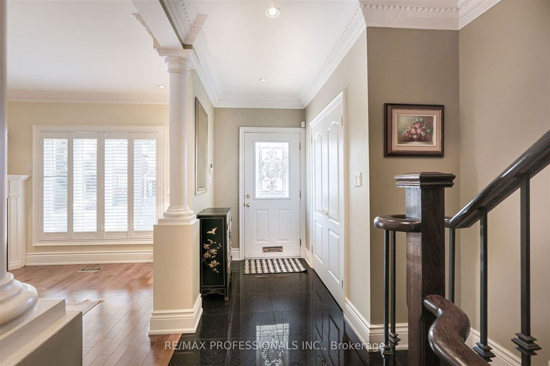 258 Windermere Ave  Toronto, M6S 3K5 | Image 3