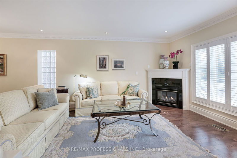 258 Windermere Ave  Toronto, M6S 3K5 | Image 6