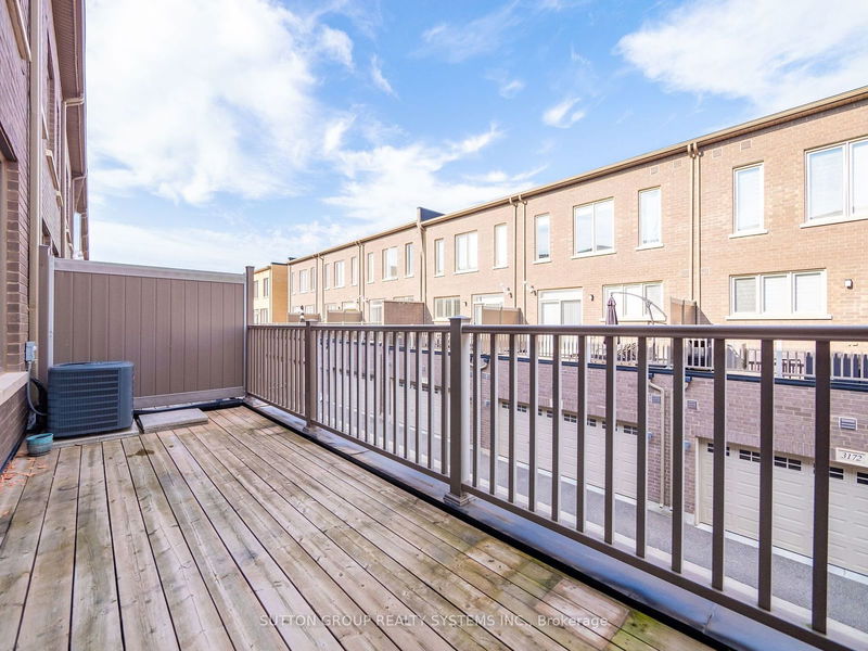 3165 Ernest Appelbe Blvd  Oakville, L6H 0N8 | Image 37