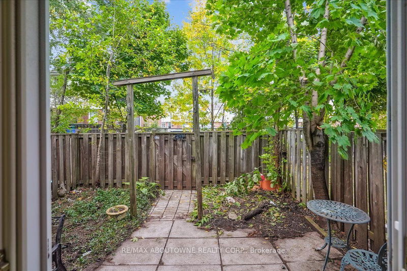  38 - 43 Nadia Pl  Oakville, L6H 1K1 | Image 33