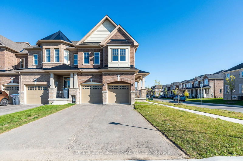 31 Bushwood Tr  Brampton, L7A 5J7 | Image 1