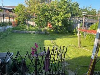 266 Grandravine Dr  Toronto, M3N 1J3 | Image 14