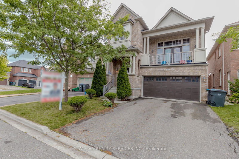 12 Seastar Rd  Brampton, L6Y 0P1 | Image 1