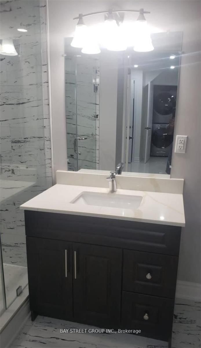 BSMT - 5 Campwood Cres, Brampton, L6P 3S5 | Image 2