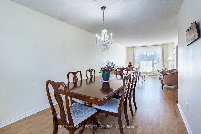 408 Naomi Cres  Mississauga, L5B 3S4 | Image 10