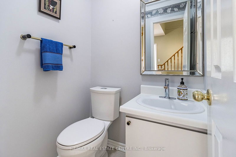 408 Naomi Cres  Mississauga, L5B 3S4 | Image 18