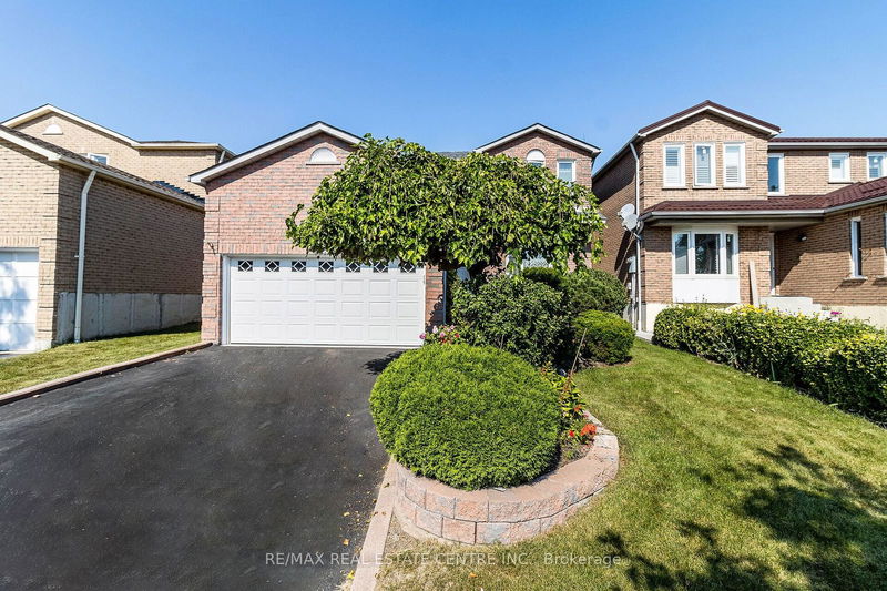 408 Naomi Cres  Mississauga, L5B 3S4 | Image 3