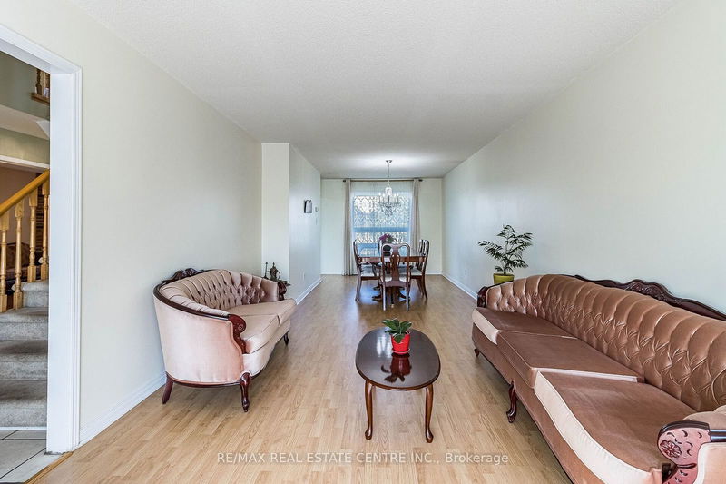 408 Naomi Cres  Mississauga, L5B 3S4 | Image 8