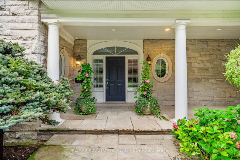 235 Lakewood Dr  Oakville, L6K 1B3 | Image 6