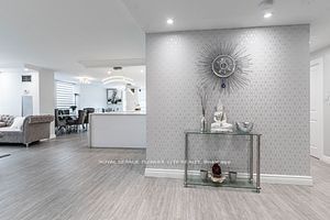  1407 - 3650 Kaneff Cres  Mississauga, L5A 4A1 | Image 3