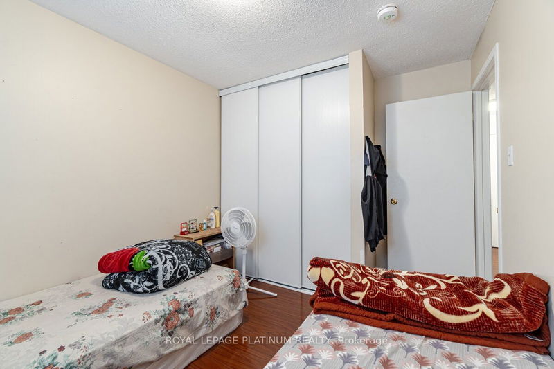 4 Mayfair Cres  Brampton, L6S 3N4 | Image 24