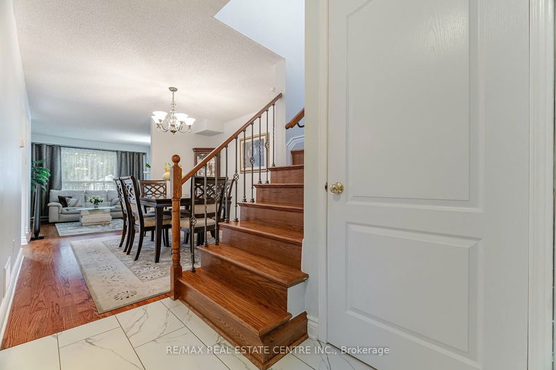 24 Acadian Hts  Brampton, L6Y 4H4 | Image 19