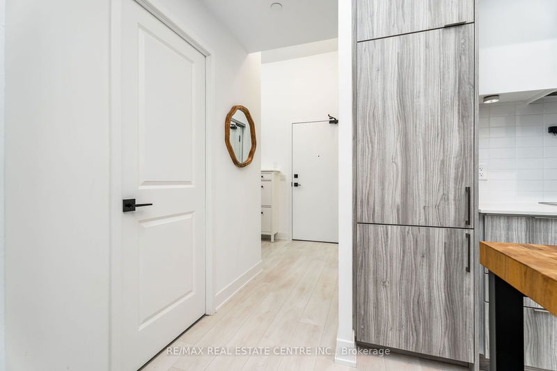  461 - 2481 Taunton Rd  Oakville, L6H 3R7 | Image 6