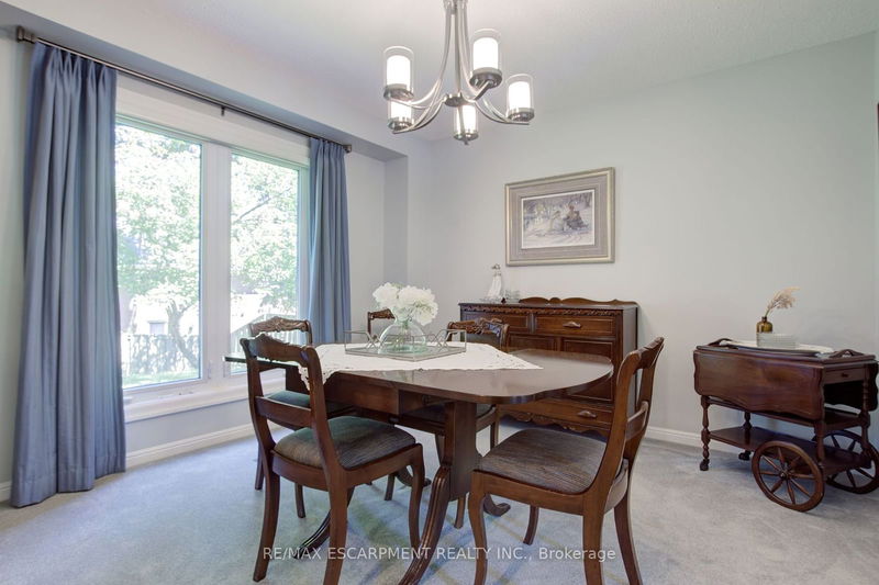 1760 Solitaire Crt  Mississauga, L5L 2P3 | Image 10