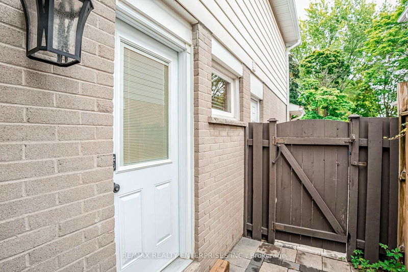 1825 Pattinson Cres  Mississauga, L5J 1H6 | Image 34