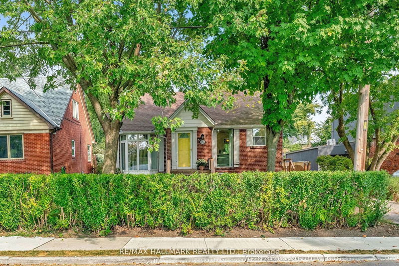 25 Arcadian Circ, Toronto, Ontario (MLS W9367341)