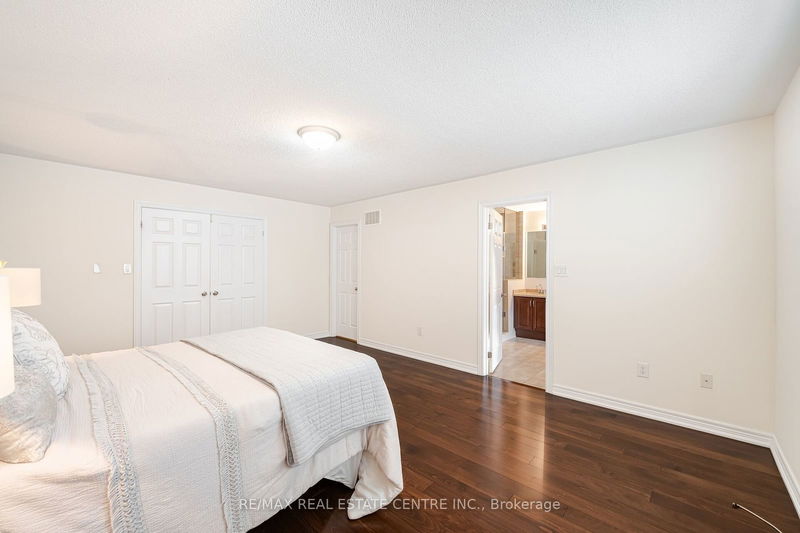 5358 Mallory Rd  Mississauga, L5M 0J3 | Image 30