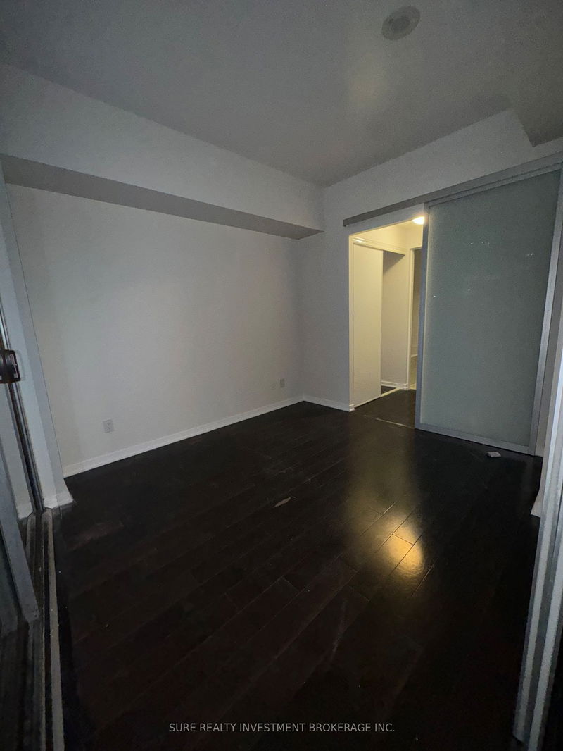 home for lease on 415-103 The Queensway Avenue