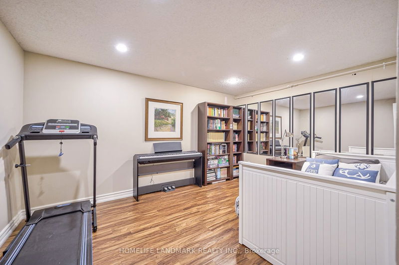 2045 Joshuas Creek Dr  Oakville, L6H 6E5 | Image 36