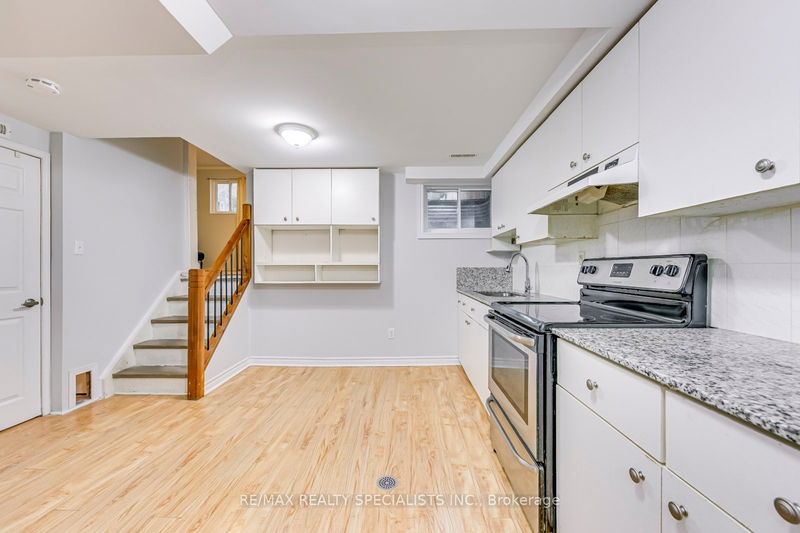 48 Camberley Cres  Brampton, L6V 3L4 | Image 30