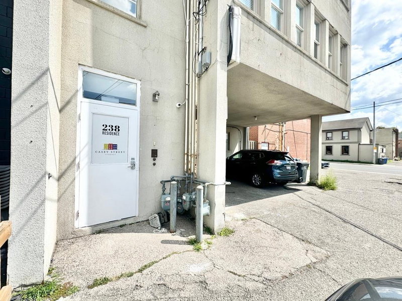 201 - 238 Queen St S, Mississauga, L5M 1L5 | Image 2