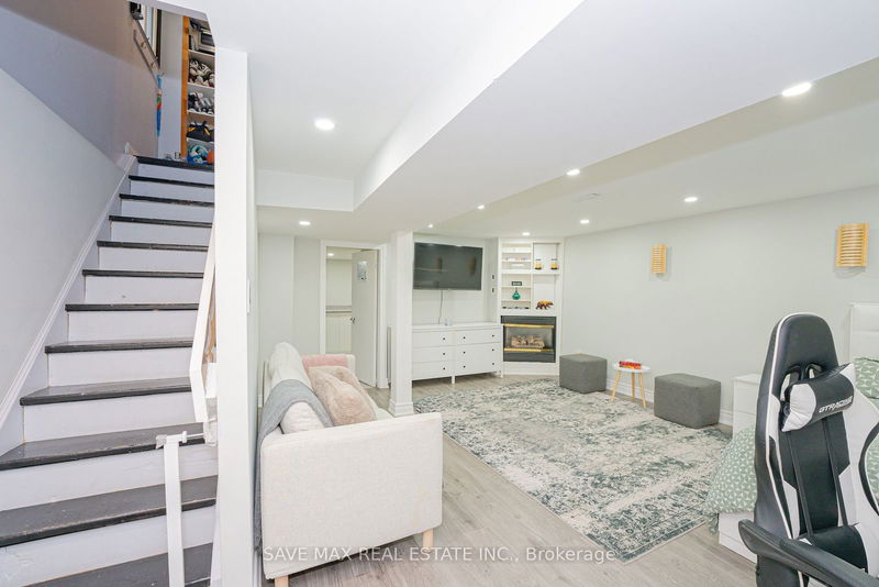 181 Sunforest Dr  Brampton, L6Z 2B5 | Image 32