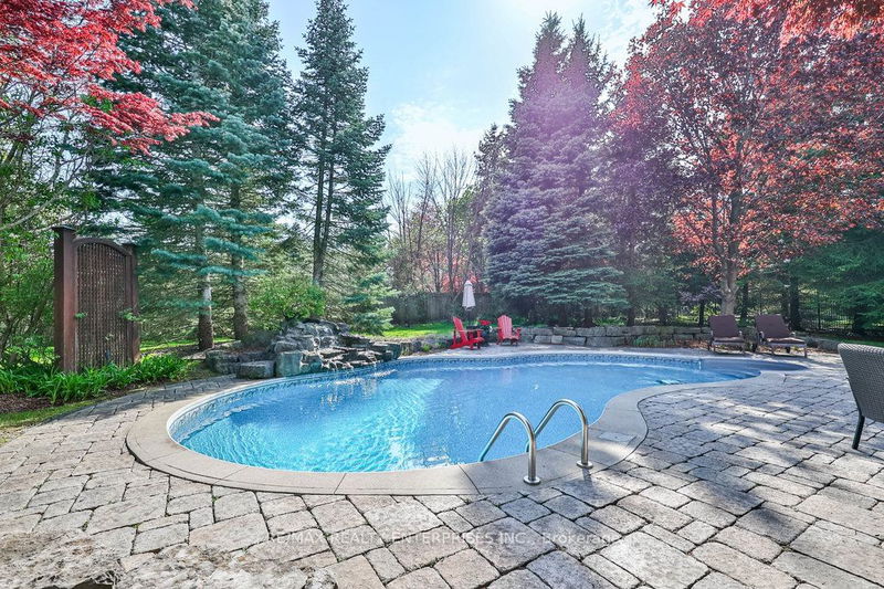 598 Gladwyne Crt  Mississauga, L5H 4L4 | Image 33