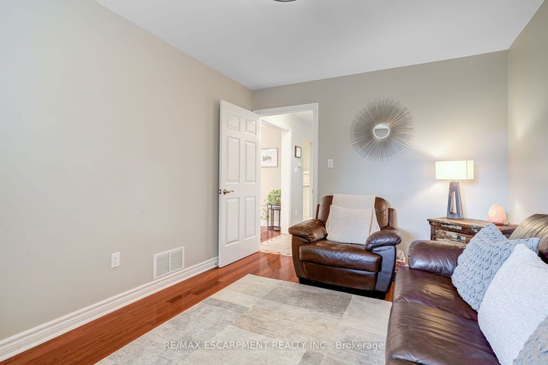 3099 SHANNON Cres  Oakville, L6L 6B3 | Image 14