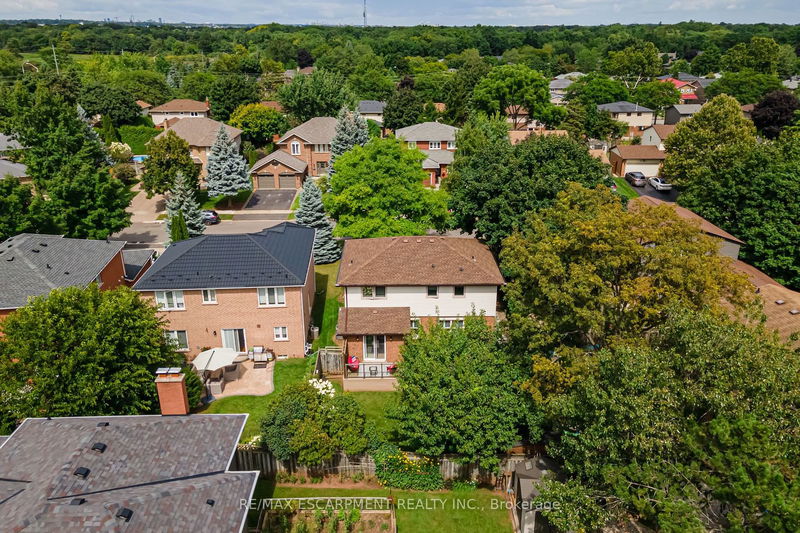 3099 SHANNON Cres  Oakville, L6L 6B3 | Image 39