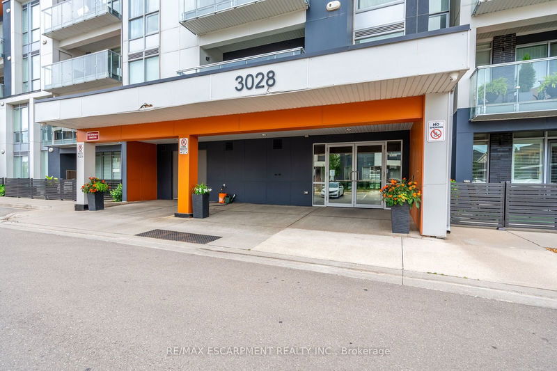  301 - 3028 Creekshore Common   Oakville, L6M 5K6 | Image 1