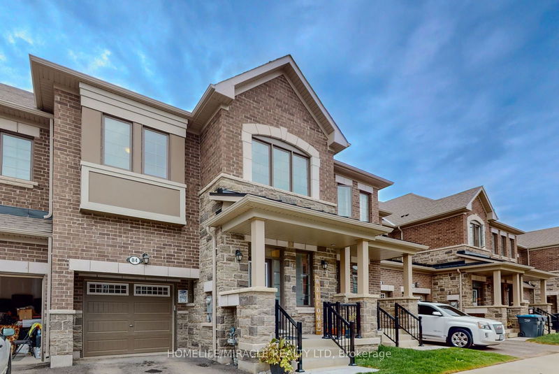 84 Keppel Circ  Brampton, L7A 5K9 | Image 3