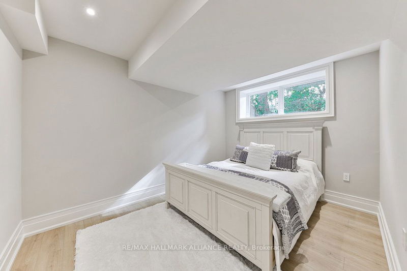 1312 Duncan Rd  Oakville, L6J 2P8 | Image 32