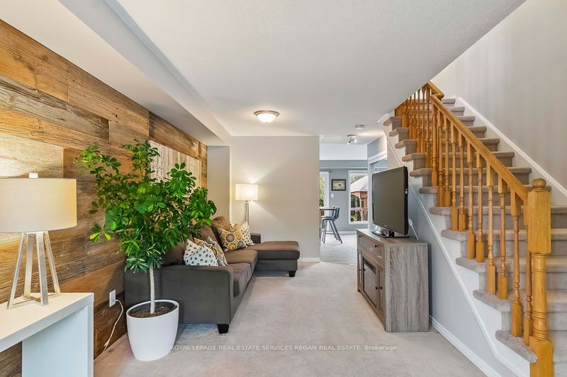 656 Julia Ave  Burlington, L7L 6X3 | Image 5