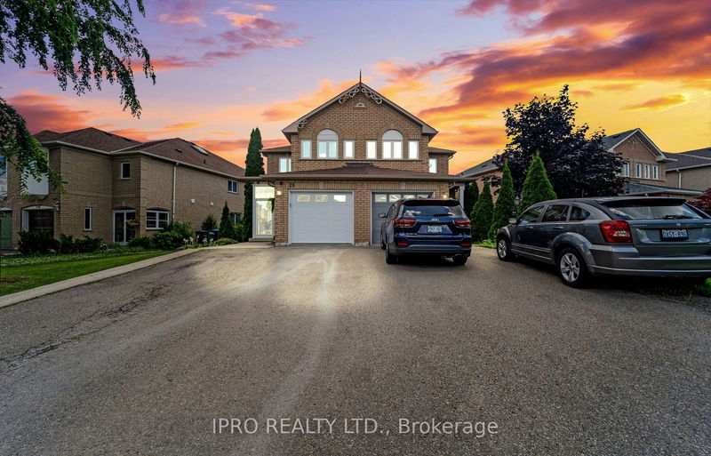 26 Silo Crt  Brampton, L6X 4S4 | Image 2