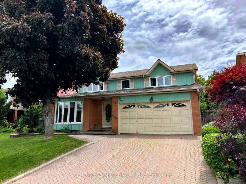 139 Elgin Dr  Brampton, L6Y 2E7 | Image 1