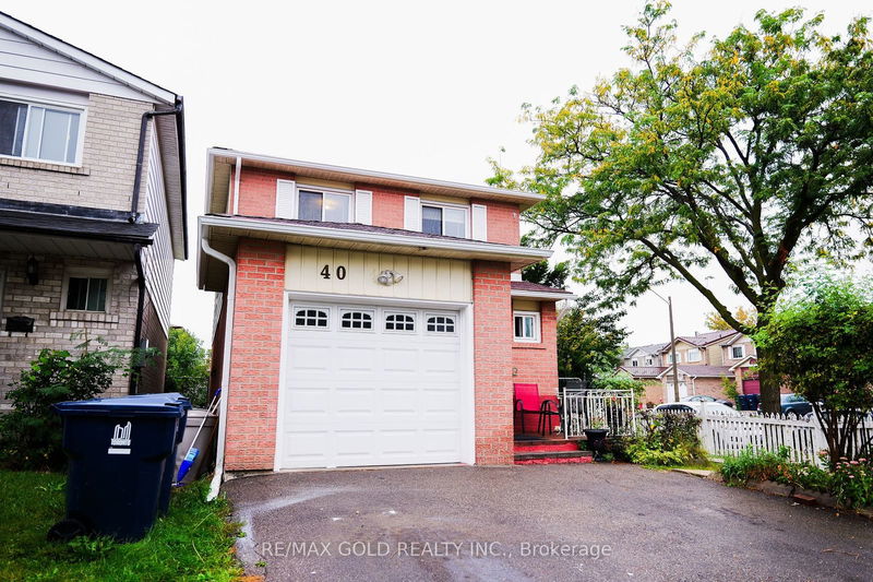 40 Glen Hollow Ave  Toronto, M9W 6C6 | Image 1