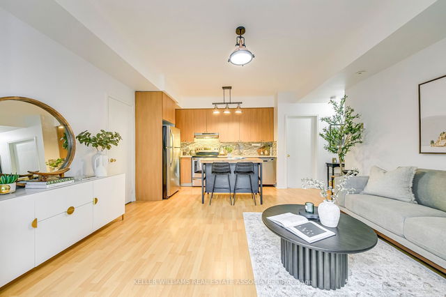 104 - 3108 Eglinton Avenue W