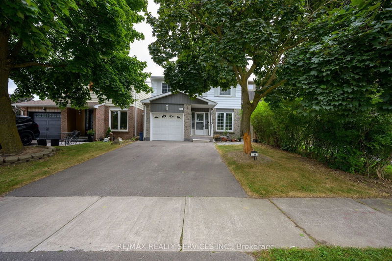 738 Briar Cres  Milton, L9T 3Z8 | Image 1