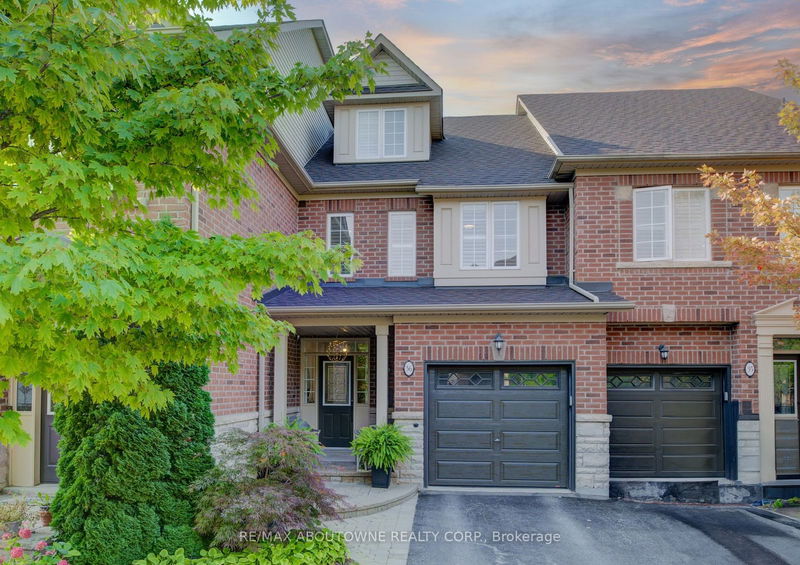  36 - 300 Ravineview Way  Oakville, L6H 7J1 | Image 1