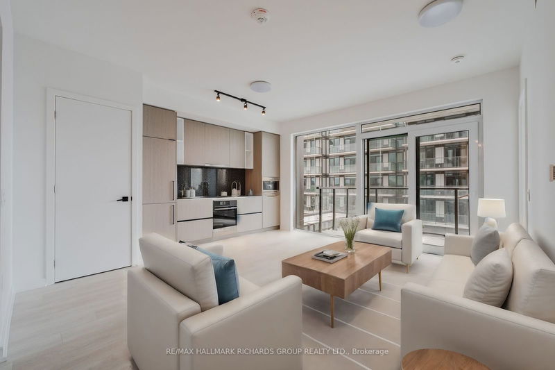 home for lease on 1411-1285 Dupont Street