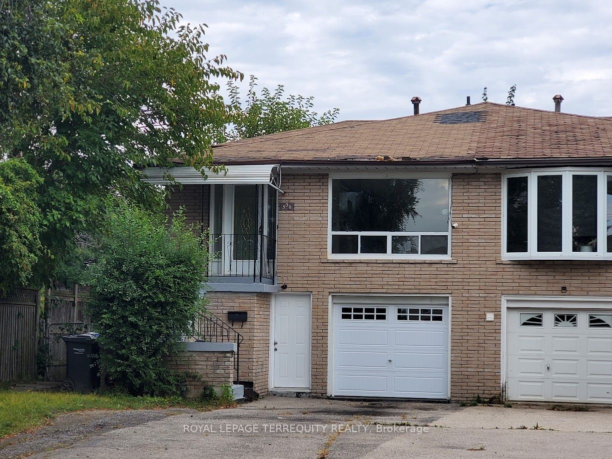 Semi-Detached House leased at 530 Boismere Court, Mississauga, Cooksville, L5A 1H3 - MLS: W9369324