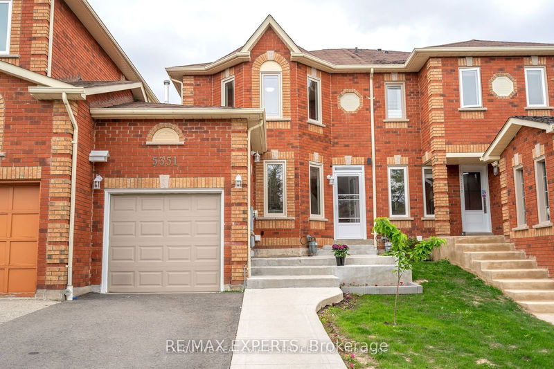 home for sale on 5351 Richborough Drive N