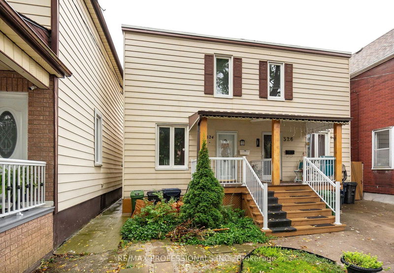 324 Salem Ave  Toronto, M6H 3C7 | Image 2