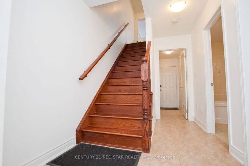 8 Agricola Rd  Brampton, L7A 0V1 | Image 9