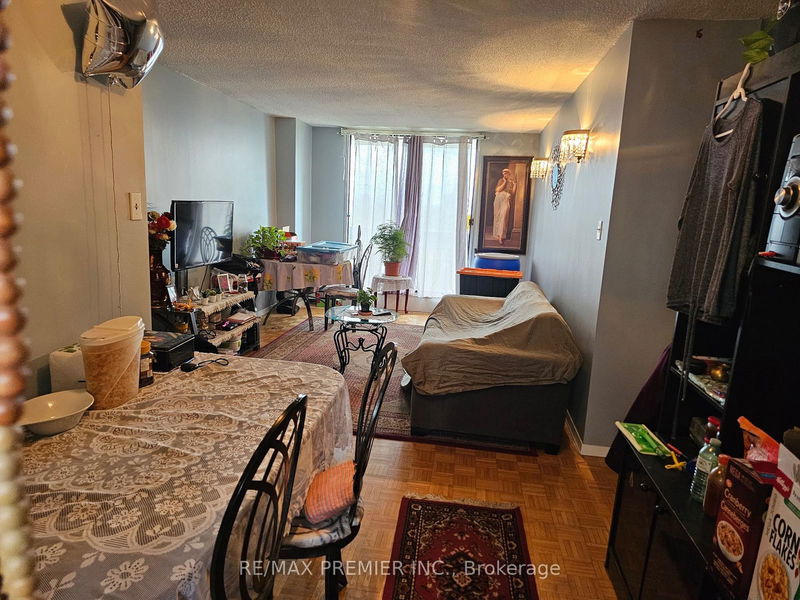  811 - 4673 Jane St  Toronto, M3N 2L1 | Image 3