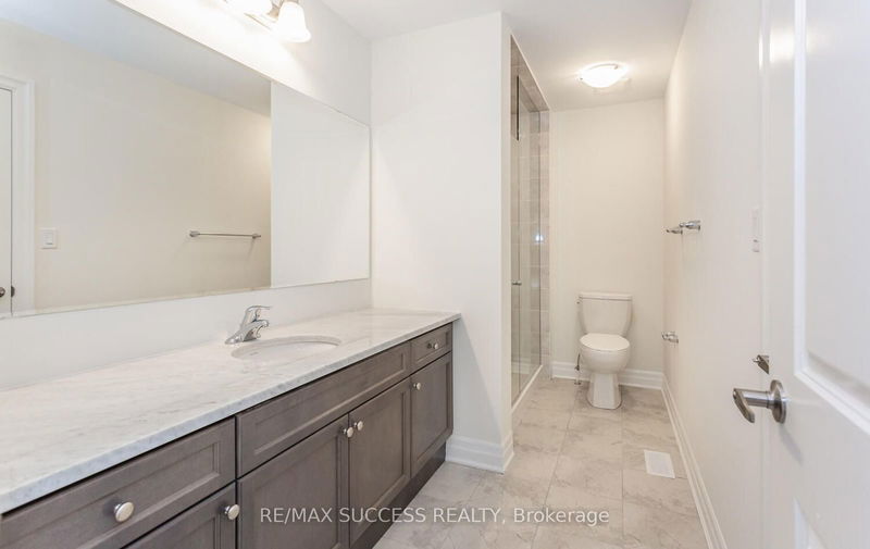 588 Queen Mary Dr  Brampton, L7A 5H5 | Image 21