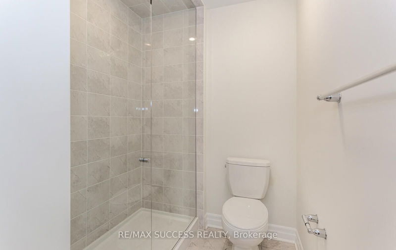 588 Queen Mary Dr  Brampton, L7A 5H5 | Image 22