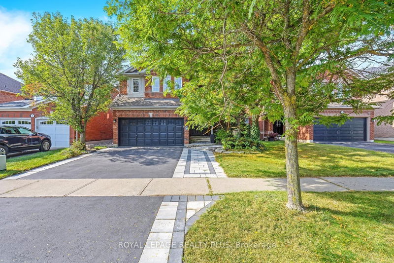 56 Forsyth Cres  Halton Hills, L7G 6G3 | Image 2